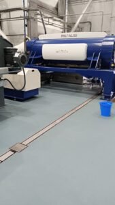 Canal con reja almazara