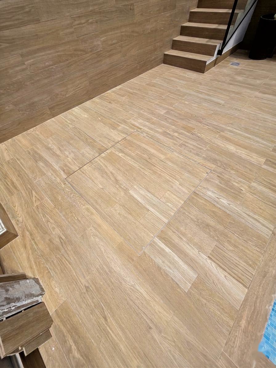Tampa para enchimento com abertura assistida para casa das máquinas de piscina - Image 2