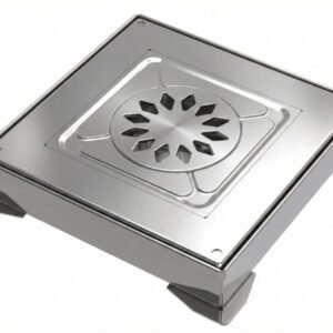 Tapa estanca lisa de acero inoxidable con sumidero sifónico central y rejilla para sistemas de drenaje industrial y alimentario. Registro estanco de acero inoxidable liso con desagüe sifónico. Tapa de inspección para saneamiento industrial diseñada para evitar olores y garantizar la estanqueidad en zonas con altos requisitos de higiene